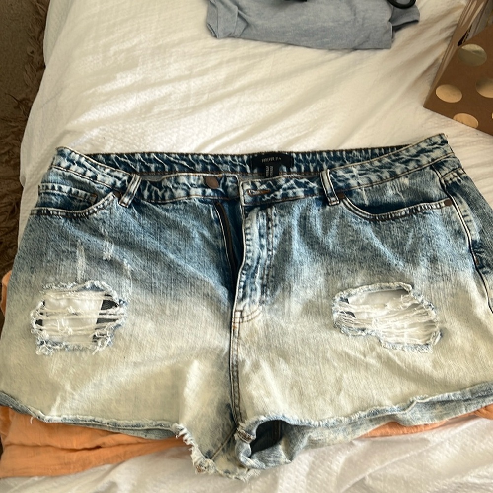 Forever 21, 100% cotton, acid-washed jean shorts, Size: 20